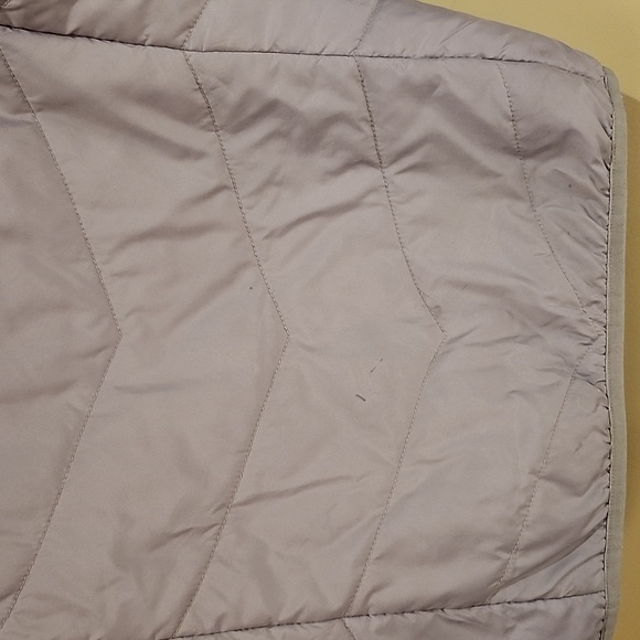 Northface girl spring jacket 10/12 medium size inside and outside revers… - Picture 7 of 7